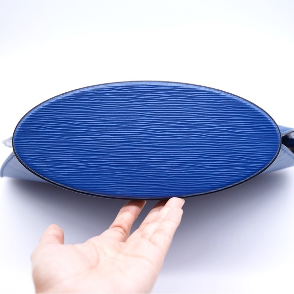 🍓LV Epi Saint Jacques VI0945 - Picture 8 of 16